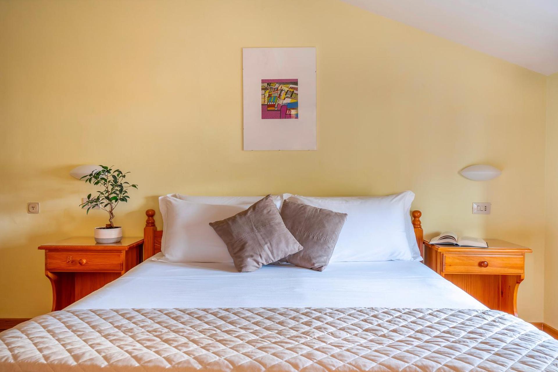 Iris Hotel 3*